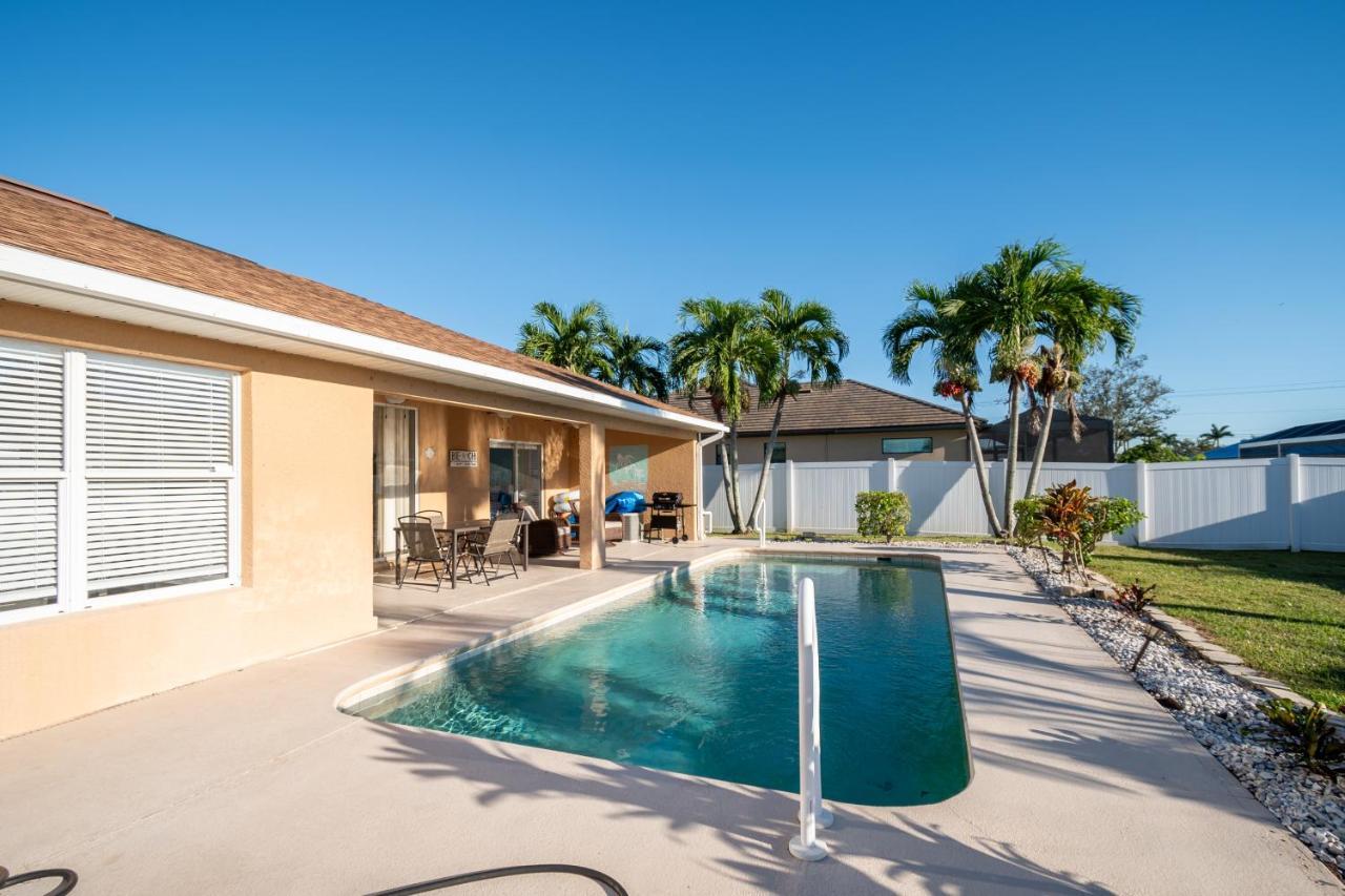 Serene 3-Bedroom Haven Near Sanibel Beach! Cape Coral Buitenkant foto